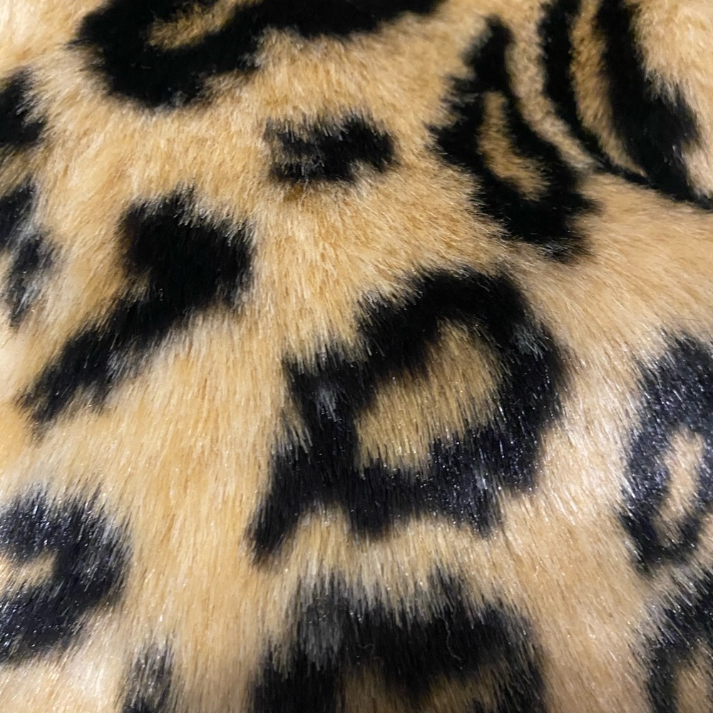 Cheetah Print Jacket Size L Forever 21 - image 3